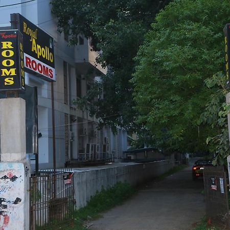 Royal Apollo Hotel Csennai Kültér fotó